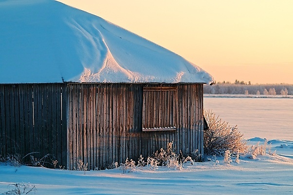 포토 JPG 해외이미지 겨울 농업 건축양식 사람없음 얼음 일몰 버리기 외양간 옛날 해외포토 자연요소 계절 건축 산업 모션 노을 파일형식 이미지허브