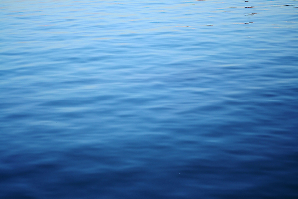 포토 JPG 해외이미지 바다 여행 백그라운드 자연 벽지 휴가 휴식 항해 사람없음 물 파란색 평화 침묵 자유 고급 큼 수평선 해외포토 자연요소 컬러 컨셉 배_교통 소리 크기 생태계 파일형식 이미지허브