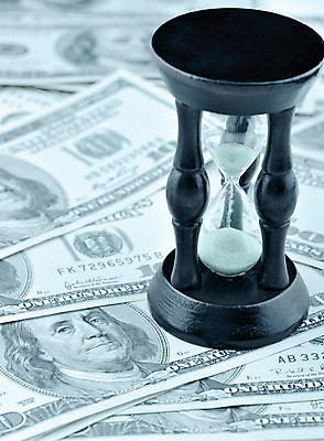 포토 JPG 해외이미지 종이 시계 백그라운드 컨셉 돈 비즈니스 성공 추상 아이디어 흑백 사람없음 경제 파란색 달러 시간 그룹 시장 재산 구매 주식 위험 심볼 손목시계 모래시계 오브젝트 투자 상업 결제 계산서 파산 대출 빚 구식 적자 해외포토 모래 컬러 무늬 장신구 촬영기법 금융 쇼핑 파일형식 이미지허브