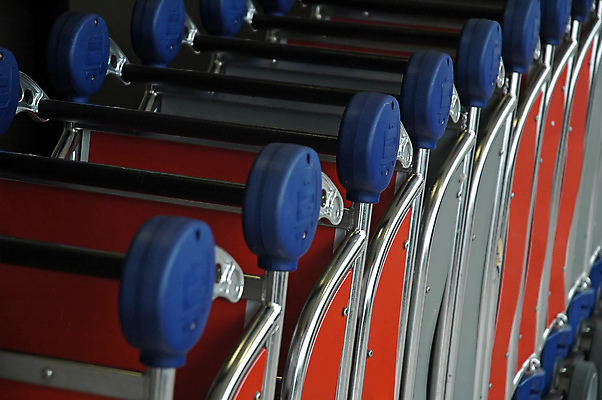 포토 JPG 해외이미지 여행 비즈니스 교통시설 비행기 항해 사람없음 걷기 짐 센터 공항 항공 대문 재촉 터미널 해외포토 교통 컨셉 배_교통 항공교통 모션 대중교통 문 시설 파일형식 이미지허브