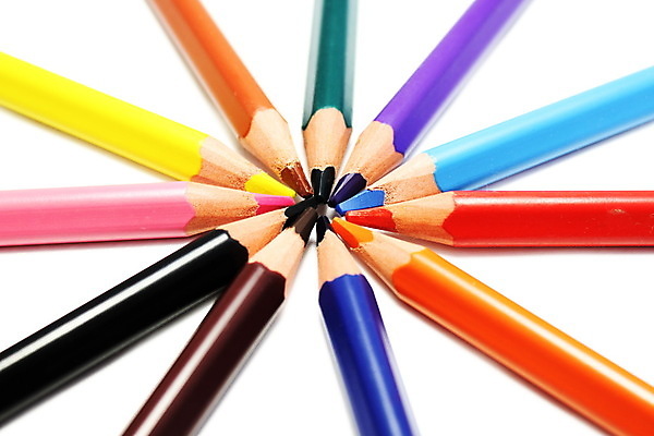 포토 JPG 해외이미지 사람없음 목재 빨간색 초록색 파란색 연필 노란색 검은색 흰색 그리기 오브젝트 해외포토 나무 컬러 재료 모션 학용품 필기구 파일형식 이미지허브