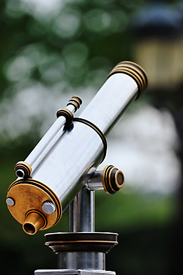 포토 JPG 해외이미지 응시 안경 백그라운드 돋보기 사람없음 관광지 금속 쌍안경 망원경 탐험 수확 골동품 기구 공구 확대 목표 은색 오브젝트 검색 복고 시력 비전 감시 천문학 청동 고립 골 구리 놋쇠 옛날 광학 해외포토 시선 잡화 교육 컬러 여행 컨셉 농업 재질 도구 원소 파일형식 이미지허브