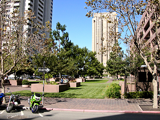 포토 JPG 해외이미지 공원 도로 선 스포츠 바다 여행 요트 비즈니스 자연 하늘 호텔 휴가 거리 항해 사람없음 물 파란색 빛 사무실 반사 우주 항구 미국 일몰 낭만 도시 만 보트 황금 도심 큼 사인 캘리포니아 태평양 스카이라인 서쪽 해외포토 자연요소 공공시설 길 컬러 컨셉 북아메리카 배_교통 교통시설 숙소 노을 크기 방향 생태계 파일형식 이미지허브