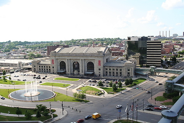 포토 JPG 해외이미지 벽돌 사람없음 건물 도시풍경 기차 도시 역사 도심 역 큼 분수 사암 해외포토 건축물 육상교통 교통시설 대중교통 풍경 돌_바위 크기 파일형식 이미지허브