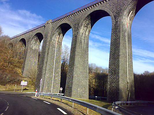 포토 JPG 해외이미지 디자인 도로 건축양식 파노라마 풍경 사람없음 프랑스 철 공학 옛날 해외포토 교육 건축 유럽 길 교통시설 촬영기법 파일형식 이미지허브