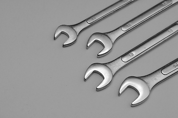 포토 JPG 해외이미지 그릇 주택 사람없음 상자 금속 흰색 공구 스패너 반지 오픈 엔지니어 플랫 정비공 편리함 종료 업그레이드 재주꾼 해외포토 식기 컬러 컨셉 장신구 재질 건물 도구 기술자 파일형식 이미지허브