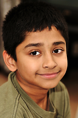 포토 JPG 해외이미지 백인 1 학생 응시 남자 행복 아들 얼굴 어린이 남학생 한명 사람 소년 청년 갈색 유치원 흰색 자녀 표현 최고 작음 손주 만족 긍정 개성 걸음마 고립 천진난만 해외포토 서양인 시선 교육 감정 컬러 컨셉 가족 모션 성인 신체부위 크기 파일형식 이미지허브