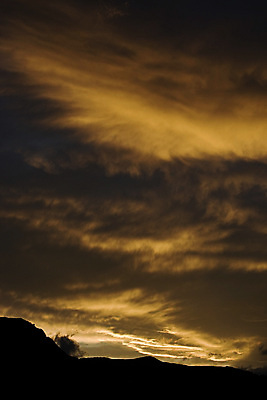 포토 JPG 해외이미지 야생동물 여행 자연 하늘 휴식 산 사람없음 야외 빛 햇빛 태양 뷰티 여행객 평화 우주 환경 침묵 황혼 일몰 자유 시골 오픈 뜨거움 황무지 고독 심플 장면 지역 멀리 용서 웅장함 절정 해외포토 자연요소 동물 감정 컨셉 사람 노을 소리 생태계 파일형식 이미지허브