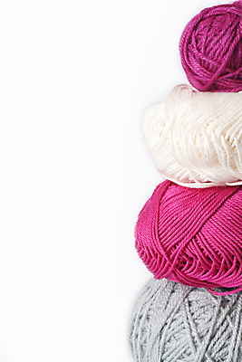 포토 JPG 해외이미지 디자인 분홍색 패턴 공 주택 취미 사람없음 노란색 금속 보라색 도구 면 뜨거움 뜨개질 실 공예 부드러움 양모 스타일 해외포토 컬러 무늬 재질 건물 직물 감각 파일형식 이미지허브