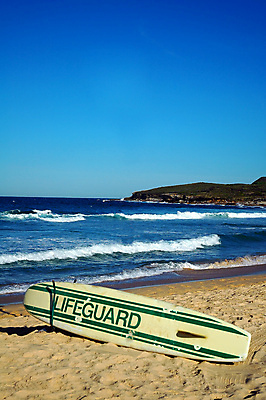 포토 JPG 해외이미지 모래 파도 바다 하늘 휴가 경고 안전 사람없음 물 여름 파란색 맑음 수영 깃발 서핑 호주 보호 위험 보안 시드니 안전요원 의무 현재 플로리다 해외포토 자연요소 계절 컬러 컨셉 날씨 미국 수상스포츠 오세아니아 파일형식 이미지허브