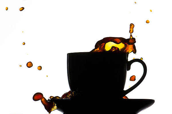 포토 JPG 해외이미지 실루엣 커피 음료 백그라운드 컨셉 추상 사람없음 컵 에너지 떨어짐 커피잔 찻잔 컵받침 역동적 스플래쉬 해외포토 식기 무늬 잔 촬영기법 받침대 파일형식 이미지허브