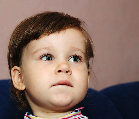 포토 JPG 해외이미지 백인 응시 얼굴 어린이 사랑 한명 사람 소녀 뷰티 머리 침묵 슬픔 흰색 표현 아기 도움 좌절 고독 작음 만족 문제 긴장 심각 우울증 천진난만 표현성 해외포토 서양인 1 시선 여자 감정 컬러 컨셉 신체부위 소리 질병 크기 파일형식 이미지허브