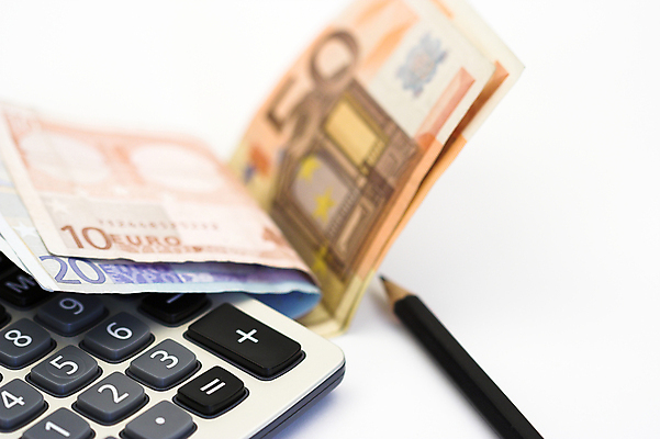 포토 JPG 해외이미지 돈 비즈니스 성공 사람없음 금융 경제 판매 거래 계산기 유로 계산 변화 구매 심볼 분석 사인 속도 투자 상업 계산서 수입 해외포토 컨셉 문구용품 쇼핑 장비 재산 파일형식 이미지허브