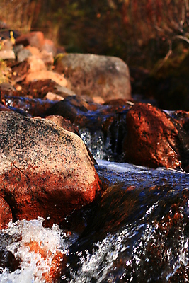 포토 JPG 해외이미지 이동 자연 사람없음 야외 햇빛 폭포 젖음 개울 해외포토 컨셉 강 태양 생태계 파일형식 이미지허브