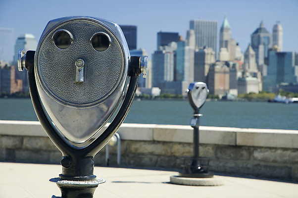 포토 JPG 해외이미지 섬 여행 새로움 사람없음 여행객 쌍안경 도시 도심 오브젝트 스카이라인 맨해튼 해외포토 컨셉 사람 망원경 뉴욕 파일형식 이미지허브