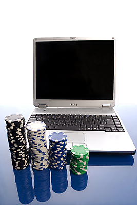 포토 JPG 해외이미지 스튜디오촬영 돈 놀이 성공 레저 실내 취미 사람없음 초록색 동전 우승 신용카드 행운 재산 도박 계획 위험 카지노 기회 포커 적자 정물화 해외포토 컬러 컨셉 내부 금융 게임 최고 트럼프 그림 파일형식 이미지허브