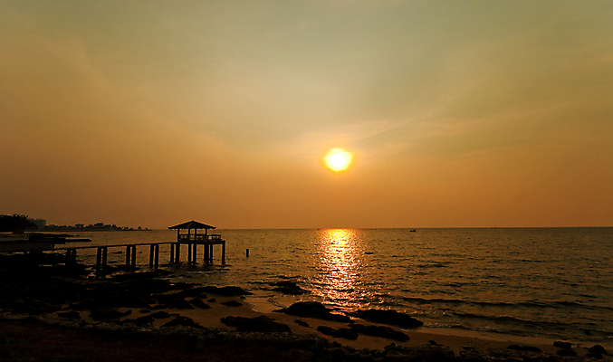 포토 JPG 해외이미지 구름 실루엣 모래 파도 바다 섬 여행 백그라운드 오렌지 태국 자연 하늘 휴가 휴식 파노라마 풍경 사람없음 야외 빨간색 물 여름 파란색 모래사장 컬러풀 햇빛 태양 노란색 검은색 어둠 황혼 일몰 새벽 낭만 바위 저녁 방파제 장면 천국 석호 파라다이스 해외포토 자연요소 계절 공공시설 아시아 컬러 컨셉 과일 촬영기법 노을 돌_바위 야간 생태계 파일형식 이미지허브