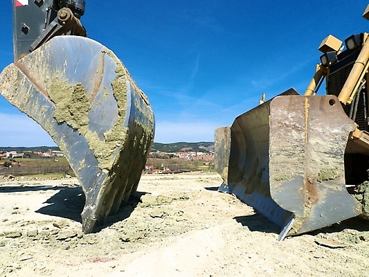 포토 JPG 해외이미지 산업 사람없음 파란색 노란색 검은색 기계 운전 업무 굴착기 삽 진흙 해외포토 컬러 모션 작업 중장비 파일형식 이미지허브