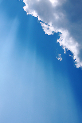 포토 JPG 해외이미지 구름 백그라운드 자연 하늘 날씨 풍경 사람없음 가로 파란색 빛 햇빛 태양 뷰티 맑음 희망 힘 광선 흰색 분위기 천국 내추럴 해외포토 자연요소 감정 컬러 컨셉 생태계 파일형식 이미지허브