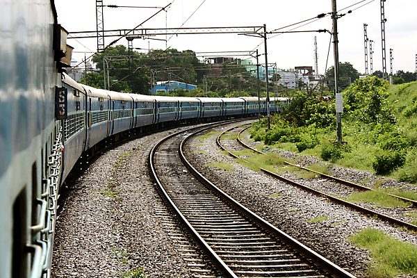포토 JPG 해외이미지 여행 곡선 교통시설 사람없음 파란색 기차 회전 되감기 해외포토 선 육상교통 컬러 교통 대중교통 시설 파일형식 이미지허브