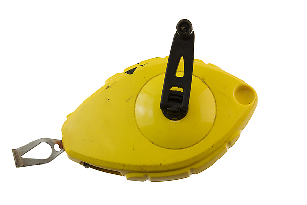 포토 JPG 해외이미지 길 선 사람없음 노란색 손상 흰색 공구 자르기 측정 분필 고립 해외포토 컬러 컨셉 모션 도구 초크 파일형식 이미지허브