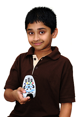 포토 JPG 해외이미지 라이프스타일 남자 행복 감정 얼굴 어린이 포즈 컨셉 놀이 버튼 주택 실내 한명 사람 동양인 소년 전자제품 청춘 디지털 텔레비전 경쟁 게임 표현 관찰 잡기 우승 집중 손목시계 시스템 멀리 동영상 위로 관리자 비디오게임 승자 제어 채널 혼자 해외포토 1 시계 장신구 모션 인종 내부 건물 생활 신체부위 최고 파일형식 이미지허브