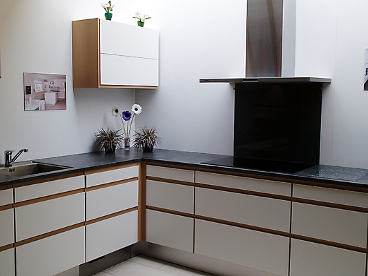 포토 JPG 해외이미지 라이프스타일 음식 가구 건축양식 새로움 바닥 주택 실내 요리 사람없음 건물 목재 장식 빛 인테리어 우주 금속 주방 요리사 식사 방 흰색 고급 오븐 정상 난로 디자이너 계산대 캐비닛 싱크대 진열장 상업 진짜 철강 스타일 해외포토 나무 직업 건축물 디자인 건축 컬러 생활용품 컨셉 재료 재질 내부 생활 가전제품 난방기 사물함 개수대 파일형식 이미지허브