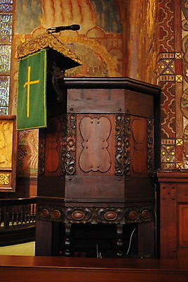 포토 JPG 해외이미지 종교 꽃다발 십자가 부활절 정장 사람없음 내부 교회 성경 기도 예수 성직자 목사 타일 신성 숭배 신앙심 해외포토 옷 기념일 꽃 종교용품 종교건축 건물 신_종교 파일형식 이미지허브