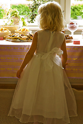 포토 JPG 해외이미지 휴가 사람없음 금발 파티 생일 기다림 해외포토 헤어스타일 기념일 모션 이벤트 파일형식 이미지허브