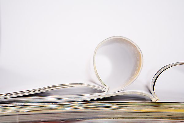 포토 JPG 해외이미지 종이 이야기 취미 사람없음 독서 쌓기 정보 뉴스 잡지 읽기 페이지 언론 광택 출판 많음 해외포토 컨셉 모션 간행물 파일형식 이미지허브