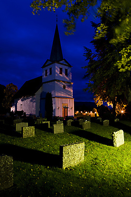 포토 JPG 해외이미지 외관 유럽 여행 건축양식 전등 북유럽 노르웨이 사람없음 야외 건물 빛 교회 어둠 무덤 세계여행 야간 저녁 묘사 스칸디나비아 해외포토 자연요소 건축물 건축 나라 종교건축 조명 세계 파일형식 이미지허브