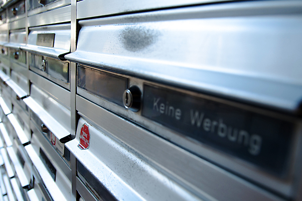 포토 JPG 해외이미지 패턴 아파트 주택 사람없음 꼬리표 라벨 금속 회색 금지 도시 이름 닫기 폐기물 이름표 편지 배열 심볼 사인 신분 장면 우표 스팸 줄서기 많음 반복 해외포토 컬러 컨셉 무늬 모션 재질 프레임 건물 쓰레기 파일형식 이미지허브