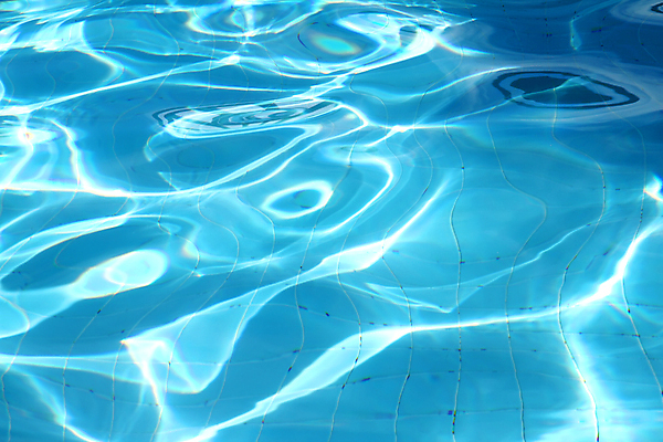 포토 JPG 해외이미지 사람없음 물 파란색 목욕 대야 빛망울 물리학 효과 해외포토 자연요소 교육 컬러 빛 청결 물리 파일형식 이미지허브