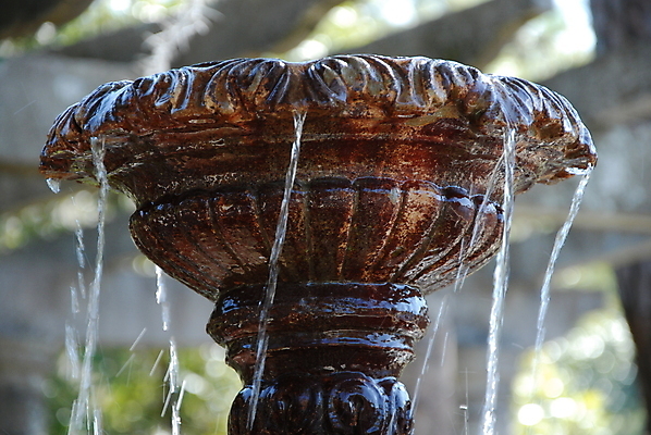 포토 JPG 해외이미지 공원 사람없음 물 조각상 젖음 흐름 바위 액체 떨어짐 분수 해외포토 자연요소 공공시설 컨셉 조형물 돌_바위 파일형식 이미지허브