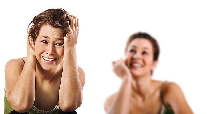 포토 JPG 해외이미지 백인 라이프스타일 여자 행복 감정 얼굴 스트레스 건강 피곤 한명 미소 웃음 사람 성인 10대 청춘 활발 기쁨 고통 슬픔 흰색 표현 좌절 고독 질병 울음 고민 두통 문제 반대 압력 우울증 정신건강 해외포토 서양인 1 컬러 컨셉 의학 청소년 표정 생활 신체부위 파일형식 이미지허브