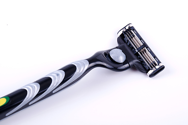 포토 JPG 해외이미지 사람없음 빛 금속 검은색 화장품 공구 칼날 은색 작음 일회용 플라스틱 날카로움 면도기 고립 돌봄 스테인레스 위생관리 철강 해외포토 컬러 모션 재질 관리 위생용품 뷰티 도구 크기 파일형식 이미지허브