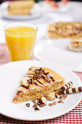 포토 JPG 해외이미지 열매 음료 음식 조각 과일 딸기 포도 휴가 디저트 사탕 사람없음 장식 파티 케이크 식당 빵집 축하 신선 생일 화려 고급 우아함 맛 아침식사 설탕 크림 칼로리 강렬 맛있는 해외포토 식물 기념일 컨셉 이벤트 상점 식사 파일형식 이미지허브