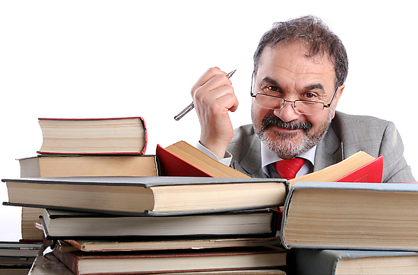 포토 JPG 해외이미지 응시 교육 남자 안경 생각 실내 한명 미소 사람 성인 책 학습 독서 펜 교수 정보 다발 수집 검색 교과서 준비 문학 유대인 지능 남자한명만 해외포토 1 시선 잡화 교재 표정 내부 필기구 교사 남자만 파일형식 이미지허브