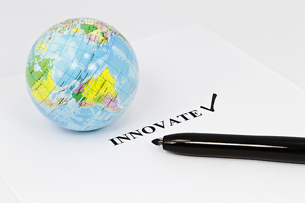 포토 JPG 해외이미지 컨셉 비즈니스 상상 성공 기술 창조 사람없음 금융 단어 세계 글로벌 펜 혁명 해외포토 문자 경제 필기구 파일형식 이미지허브