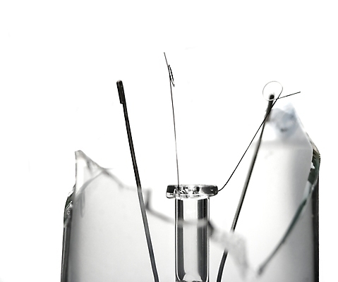 포토 JPG 해외이미지 조각 백그라운드 전구 부분 유리 아이디어 사람없음 전자제품 빛 힘 손상 에너지 가을 흰색 절약 가장자리 폐기물 파편 묘사 오브젝트 백열등 날카로움 노려봄 낭비 고립 깨짐 넘어짐 단절 옛날 화상 해외포토 계절 컬러 컨셉 모션 재질 조명 표정 둘레 상처 쓰레기 파일형식 이미지허브