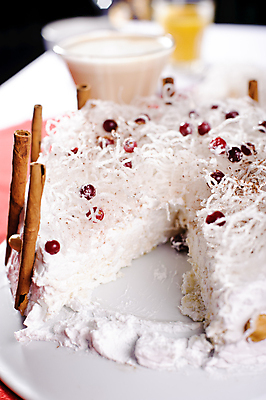 포토 JPG 해외이미지 열매 음료 음식 조각 과일 딸기 포도 휴가 디저트 사탕 사람없음 장식 파티 케이크 식당 빵집 축하 신선 생일 화려 고급 우아함 맛 아침식사 설탕 크림 칼로리 강렬 맛있는 해외포토 식물 기념일 컨셉 이벤트 상점 식사 파일형식 이미지허브