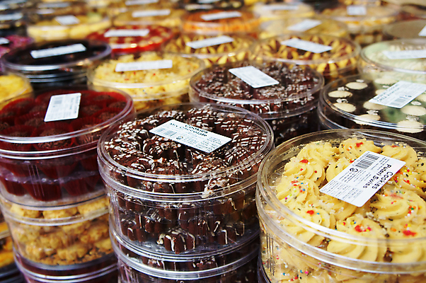 포토 JPG 해외이미지 전통 문화 음식 포장 새로움 기념 쟁반 선물 동양인 사람없음 장식 쿠키 과자 축제 중국 여러개 덮개 흰색 축하 대접 인사 황금 달콤 맛 유혹 자르기 연도 오브젝트 시작 말레이시아 곰팡이 해외포토 아시아 컬러 다수 컨셉 모션 디저트 인종 뚜껑 예절 파일형식 이미지허브