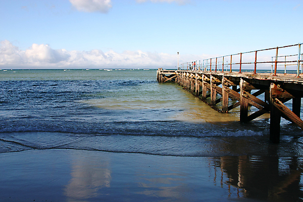 포토 JPG 해외이미지 파도 바다 하늘 휴가 사람없음 목재 물 파란색 항구 나사 방파제 옛날 수평선 해외포토 자연요소 나무 공공시설 컬러 재료 교통시설 공구 파일형식 이미지허브