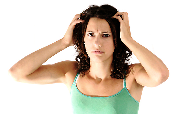 포토 JPG 해외이미지 백인 여자 얼굴 백그라운드 스트레스 갈색머리 한명 사람 성인 10대 머리 고통 슬픔 분노 흰색 표현 좌절 고민 걱정 두통 문제 고립 우울증 편두통 해외포토 서양인 1 헤어스타일 감정 컬러 컨셉 청소년 신체부위 질병 파일형식 이미지허브