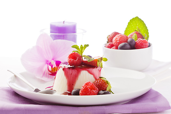 포토 JPG 해외이미지 사람없음 달콤 블루베리 산딸기 시럽 푸딩 판나코타 해외포토 과일 디저트 맛 파일형식 이미지허브