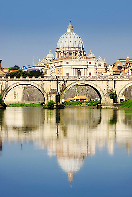 포토 JPG 해외이미지 외관 유럽 종교 여행 건축양식 휴가 거리 파노라마 미술 풍경 사람없음 건물 파란색 도시풍경 성당 교회 여행객 이탈리아 기둥 도시 예수 센터 역사 성자 큼 로마 정사각형 타운 천연기념물 바실리카 옛날 사도궁 해외포토 도형 건축물 건축 나라 컬러 종교건축 문화예술 촬영기법 사람 궁전 신_종교 크기 바티칸 파일형식 이미지허브