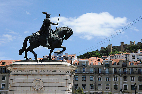포토 JPG 해외이미지 건축양식 주택 사람없음 건물 관광지 조각상 역사 재산 포르투갈 청동 타운 리스본 옛날 해외포토 건축물 건축 유럽 여행 금융 조형물 도시 파일형식 이미지허브