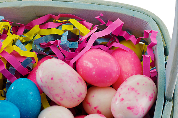 포토 JPG 해외이미지 계절 분홍색 휴가 부활절 기념 사탕 사람없음 장식 초록색 파란색 컬러풀 바구니 축제 흰색 묘사 오브젝트 파스텔톤 해외포토 기념일 컬러 디저트 파일형식 이미지허브