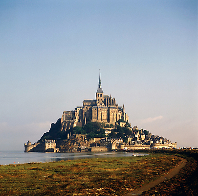 포토 JPG 해외이미지 유럽 건축양식 사람없음 교회 프랑스 언덕 대서양 노르망디 수녀원 해외포토 건축 나라 바다 종교건축 건물 파일형식 이미지허브