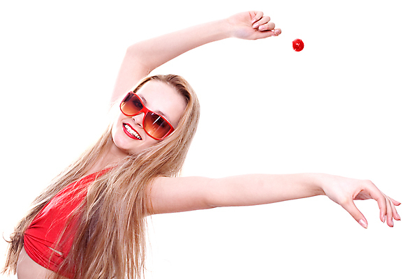 포토 JPG 해외이미지 백인 모델 1 헤어스타일 옷 여자 행복 리본 안경 얼굴 포즈 막대사탕 사랑 한명 미소 웃음 사람 성인 빨간색 치마 선글라스 뷰티 파티 유행 립스틱 흰색 청바지 가운 입 화려 우아함 핥기 유혹 입술 고립 해외포토 서양인 잡화 감정 컬러 컨셉 바지 모션 하의 표정 사탕 이벤트 신체부위 화장품 파일형식 이미지허브